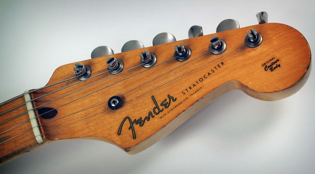 Fender_strat_1956_cons_head_front_1